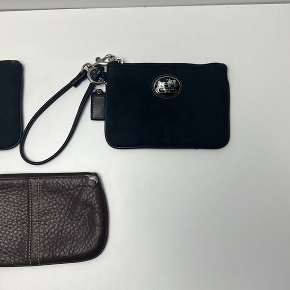 Lot of 3 coach wristlets - Picture 4 of 8